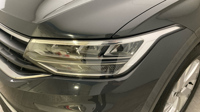 Volkswagen Tiguan 1.5 TSI 150 Life 5dr DSG Petrol Estate